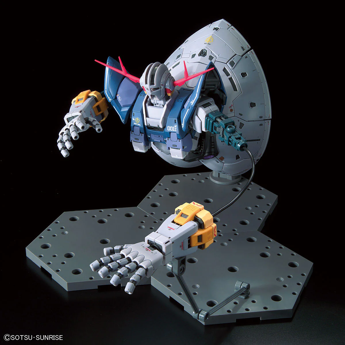 Bandai Gundam Model Kit: RG (Real Grade) 1/144 - "Mobile Suit Gundam" - Zeong - Image 4