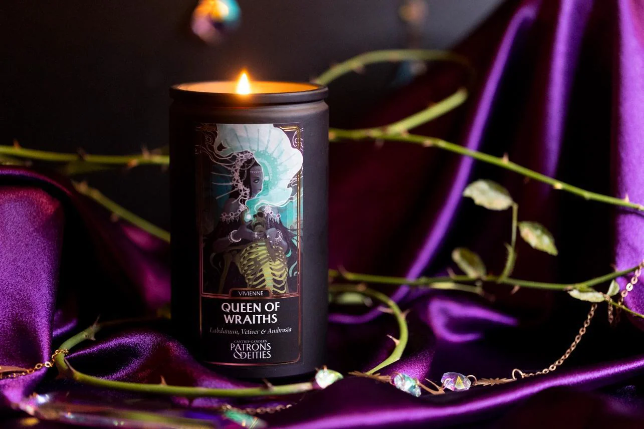 Cantrip Candles: Vivienne, Queen of Wraiths - 16oz - Image 4