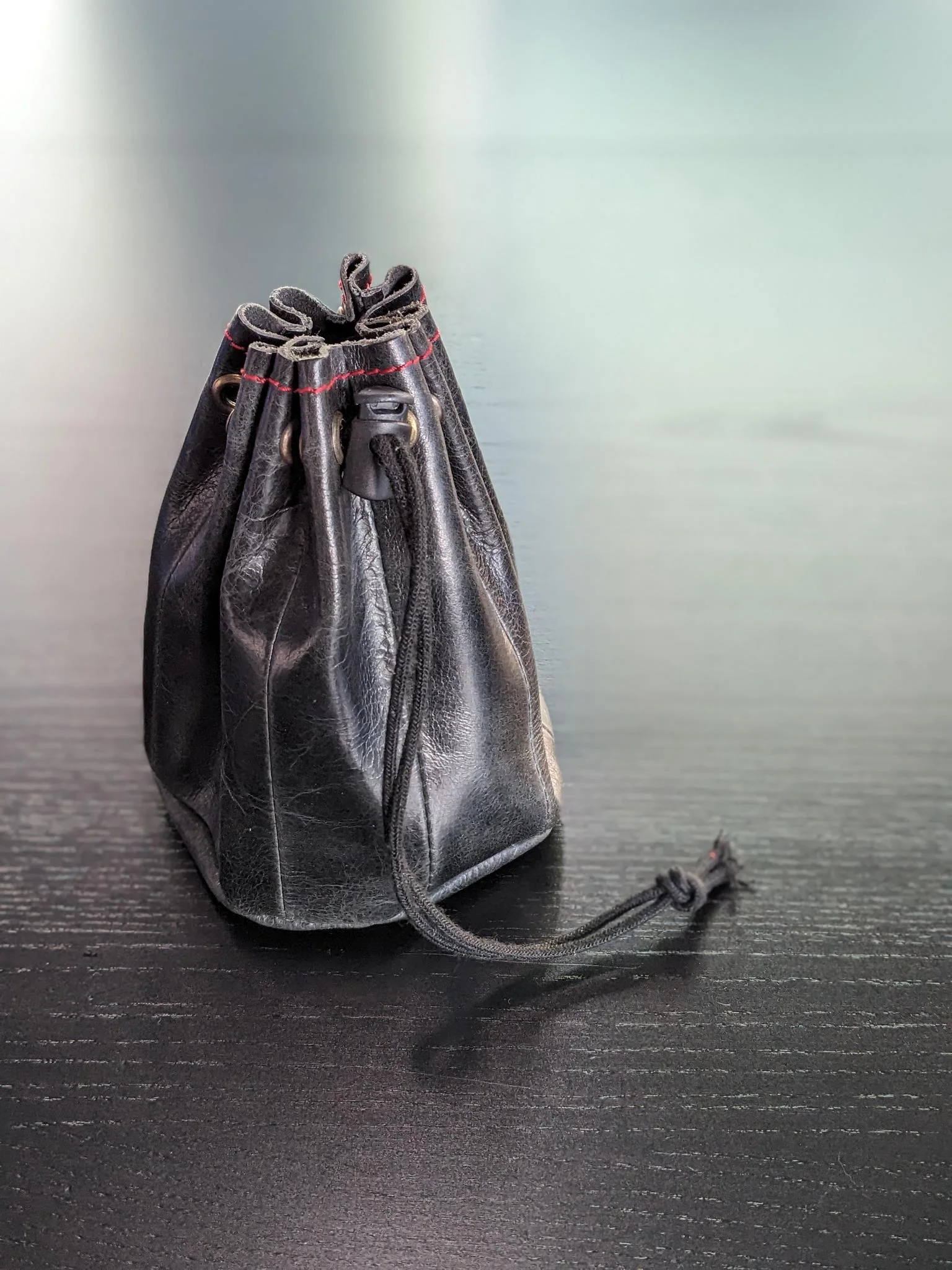 Grimbeard Leather: Dice Bag - Round - Image 3