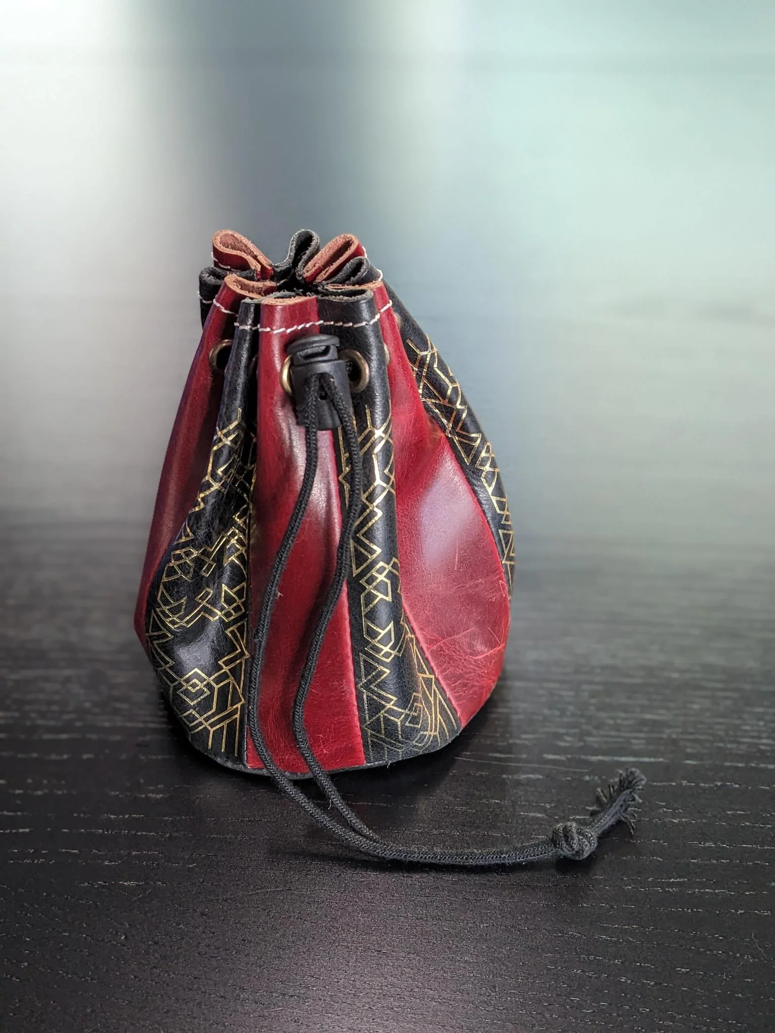 Grimbeard Leather: Dice Bag - Round - Image 4