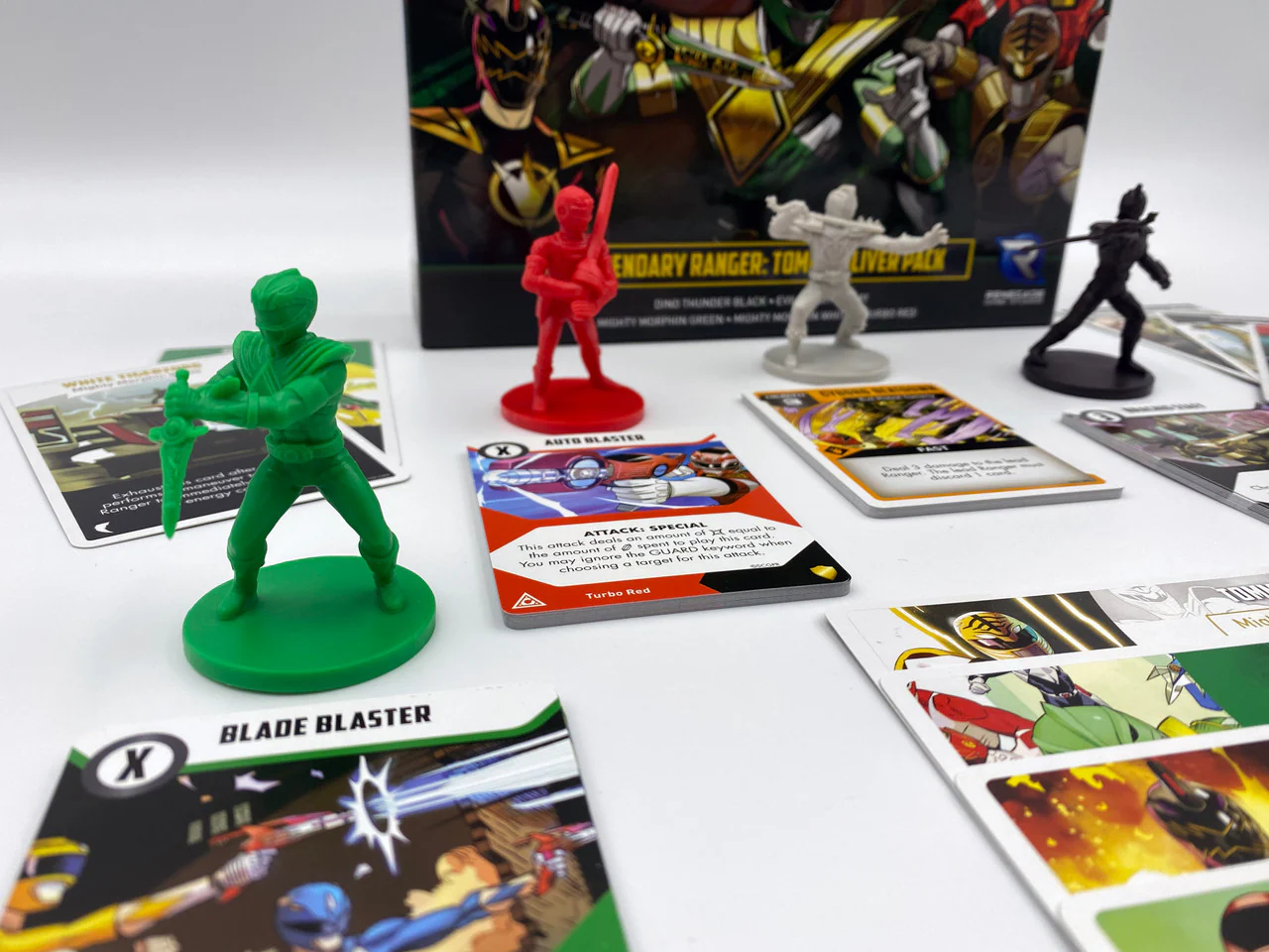 Power Rangers: Heroes of the Grid - Legendary Rangers Tommy Oliver Pack - Image 5