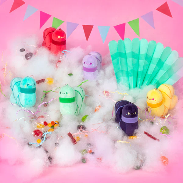 Squishable: Mystery Plush Keychain - Worms - Image 11