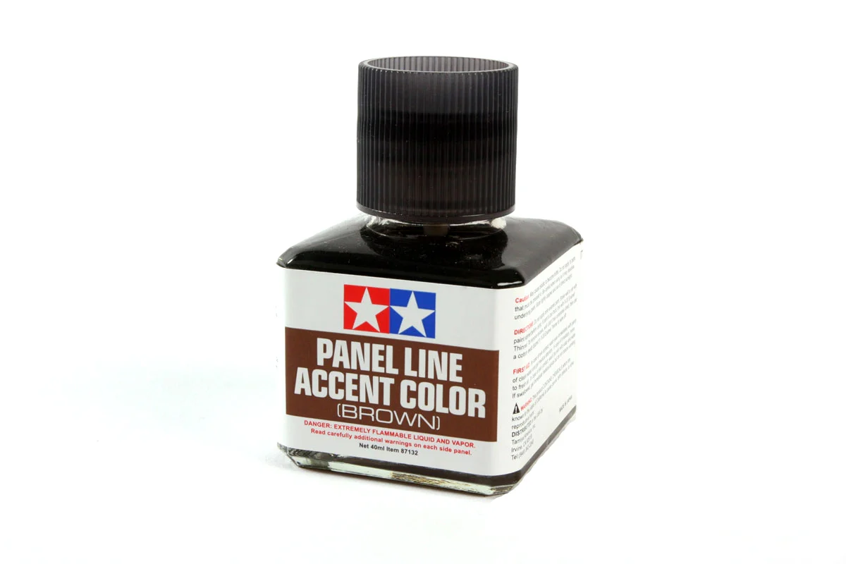 Tamiya: Panel Line Accent Color - Brown