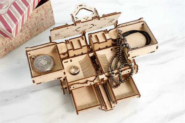 Ugears: Antique Box - Image 3