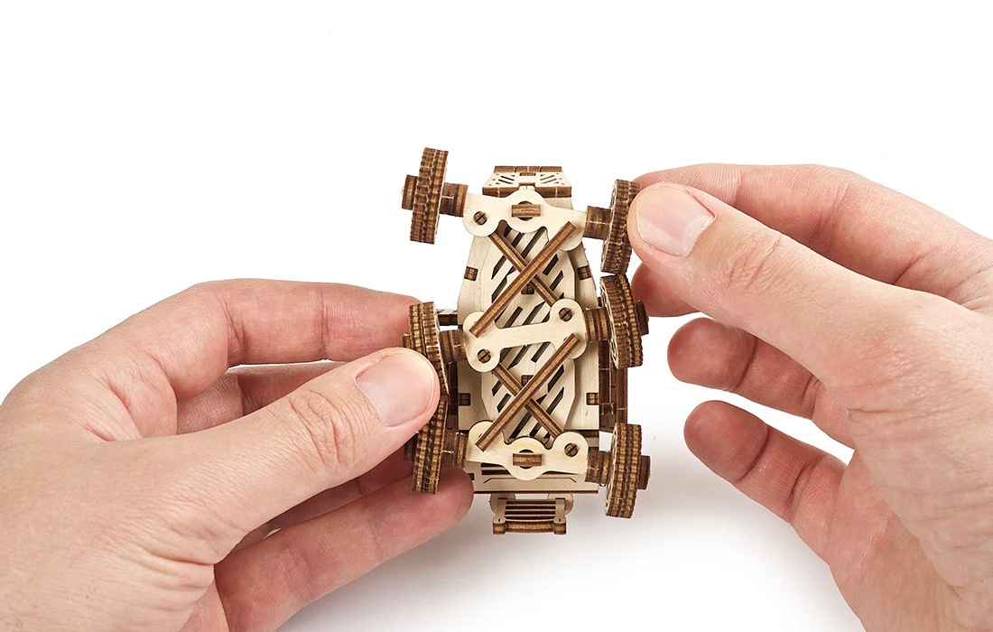 UGears: Mars Buggy - Image 3
