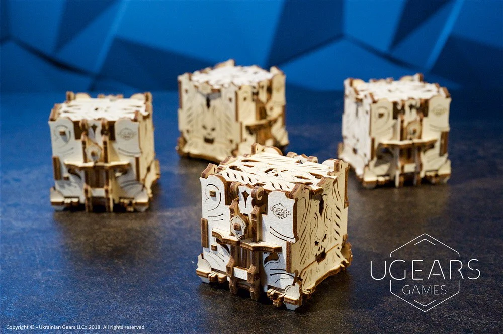 UGears: Modular Dice Tower - Image 4