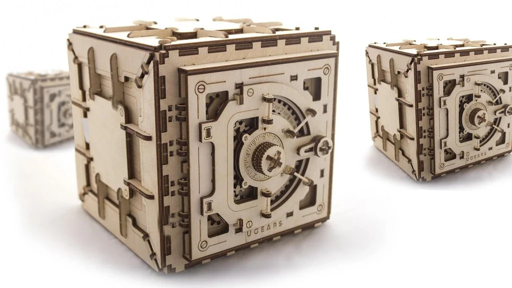 UGears: Safe