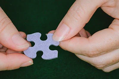 White Mountain Puzzles: Quiet Cove - 1000 Piece Jigsaw Puzzle - Image 5